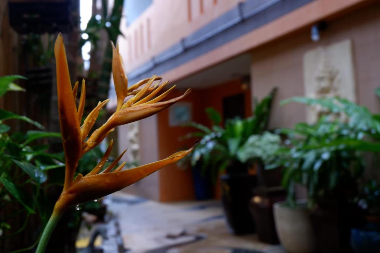 Baan Kamala Fantasea Hotel Kültér fotó